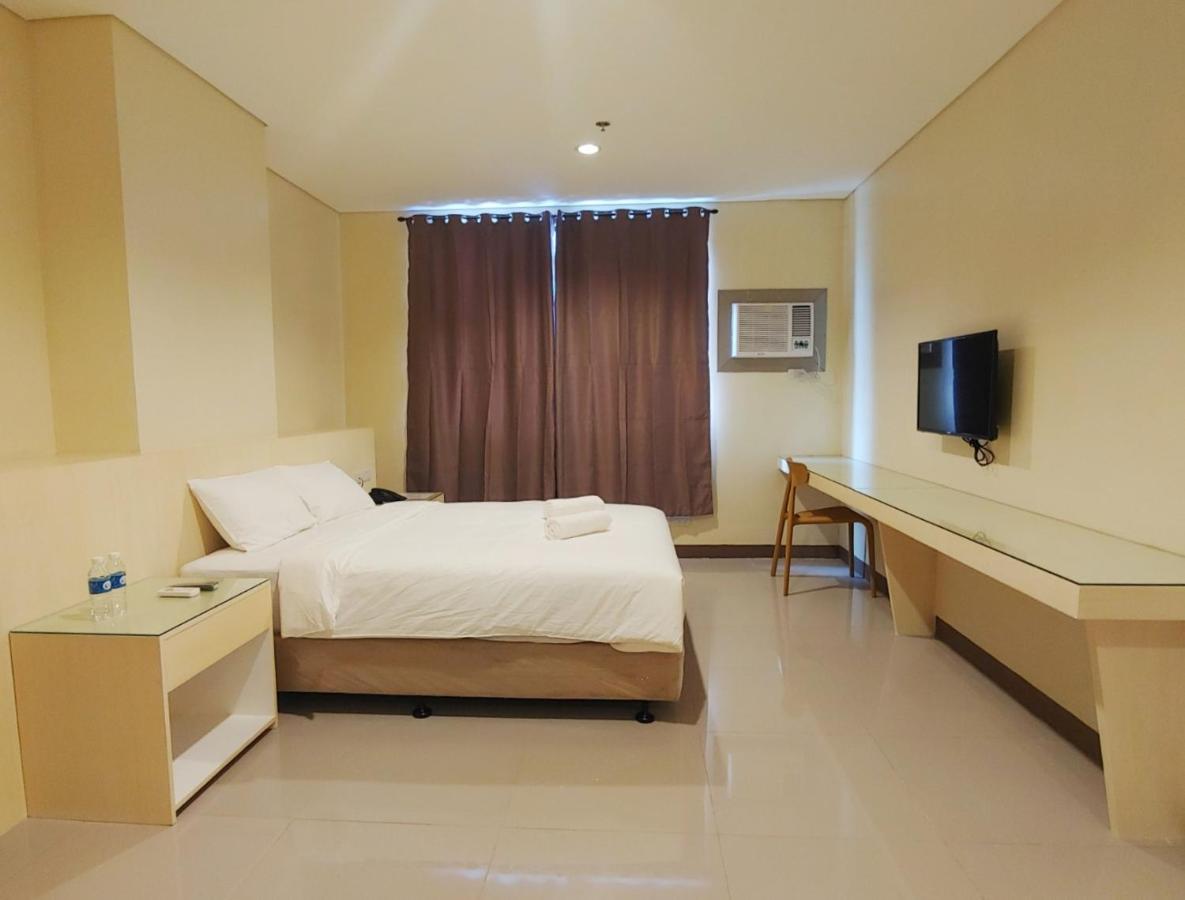 Kaizen Suites Манила Екстериор снимка