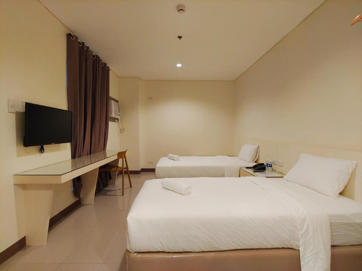 Kaizen Suites Манила Екстериор снимка