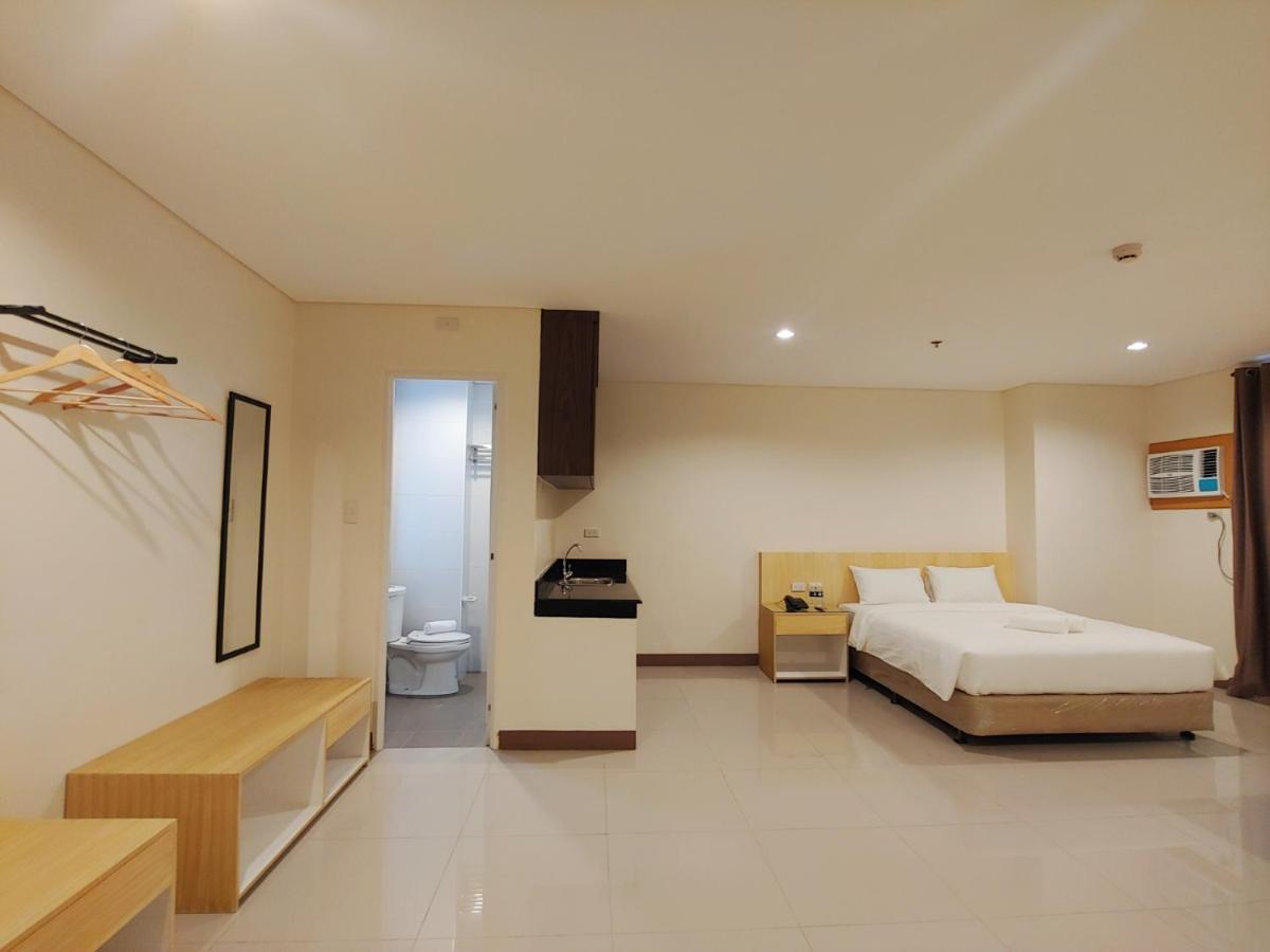 Kaizen Suites Манила Екстериор снимка