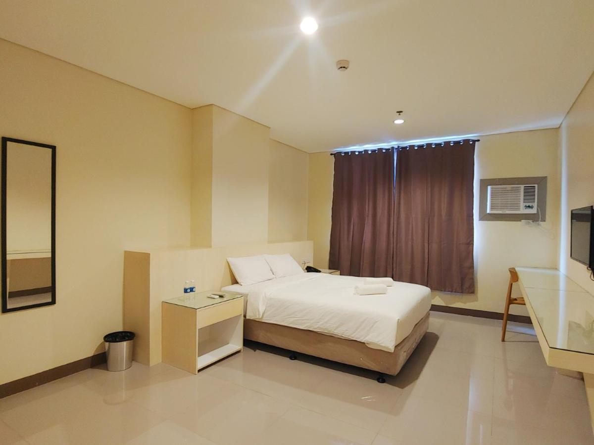 Kaizen Suites Манила Екстериор снимка