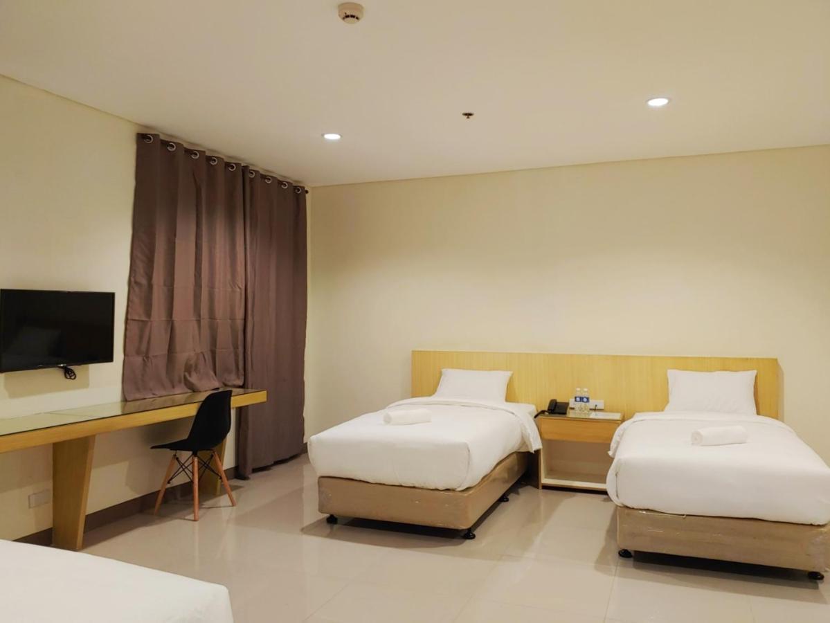 Kaizen Suites Манила Екстериор снимка