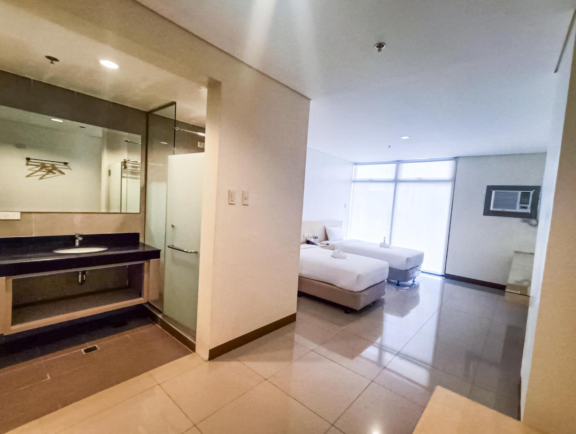 Kaizen Suites Манила Екстериор снимка