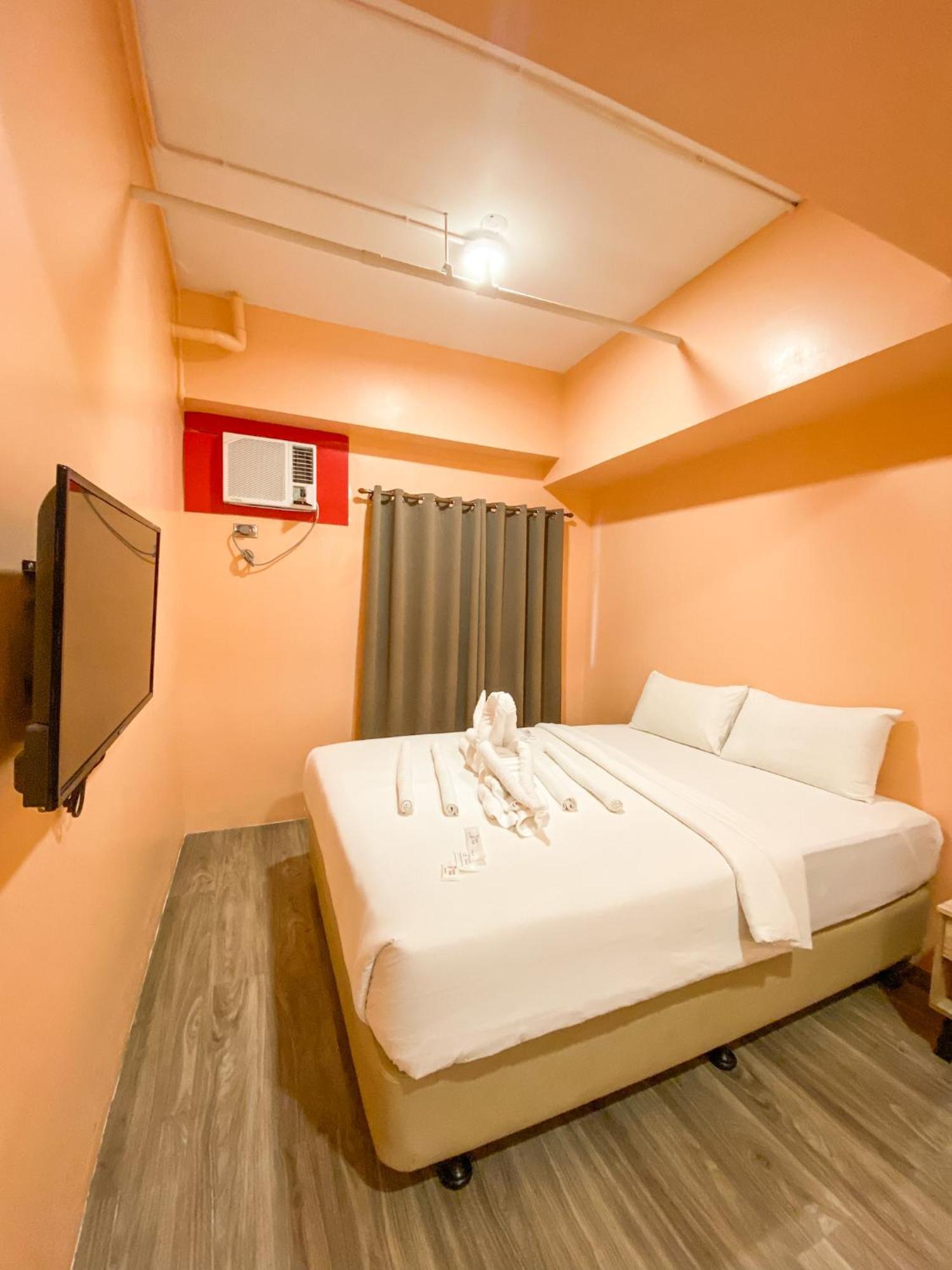 Kaizen Suites Манила Екстериор снимка