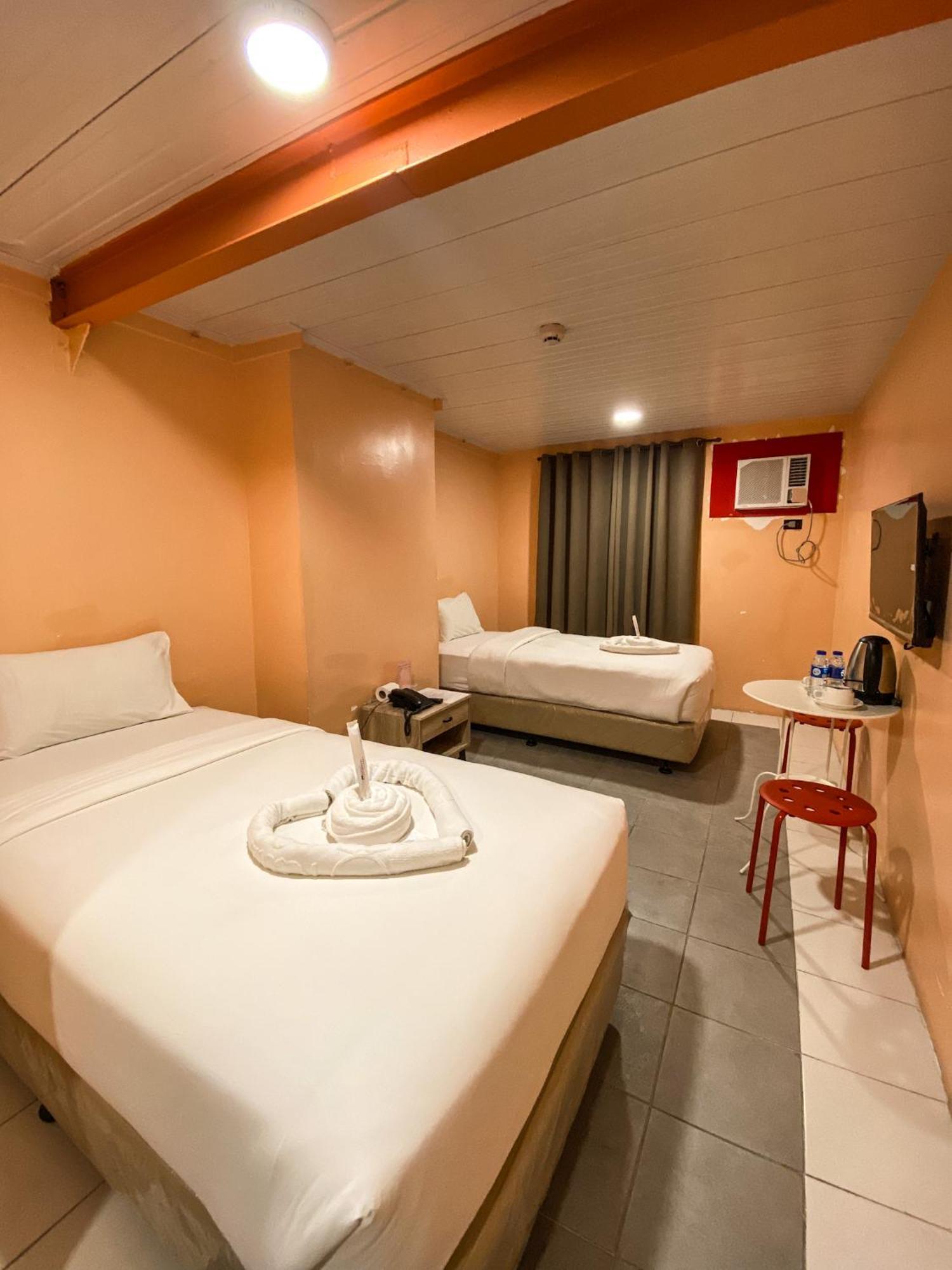 Kaizen Suites Манила Екстериор снимка